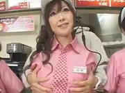 時間が止まっているのウェイトレス